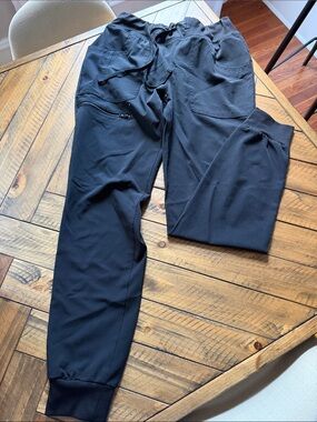 HeartSoul Women’s  Black Performance Jogger Pants with Zip Pocket